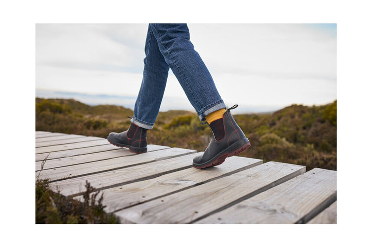 Blundstone #2342 Black Leather