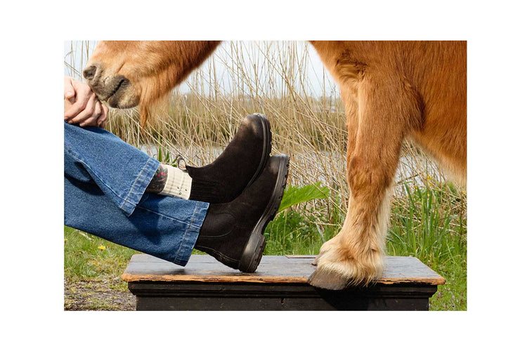 Blundstone #2622 Double Black Pony Suede